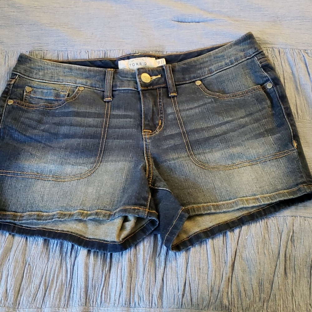 Torrid denim short shorts 3.5" inseam size 10